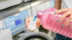 服が傷むだけ:柔軟剤と一緒に洗ってはいけない5つのもの